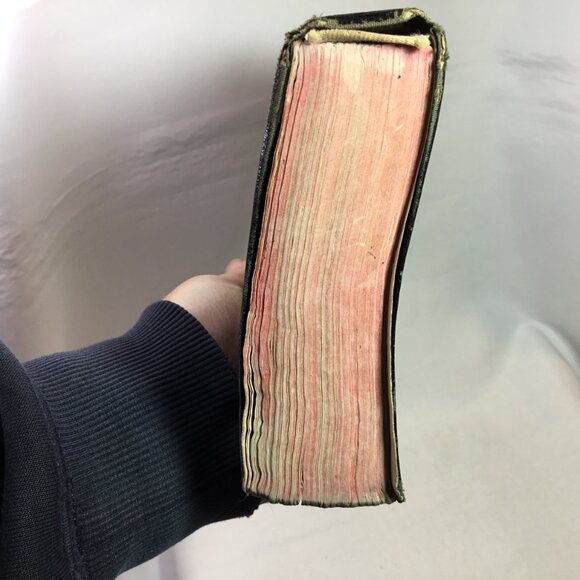 Holy Bible World 1945 KJV Red Letter Genuine Leather Concordance Thumb Indexed - Picture 7 of 16